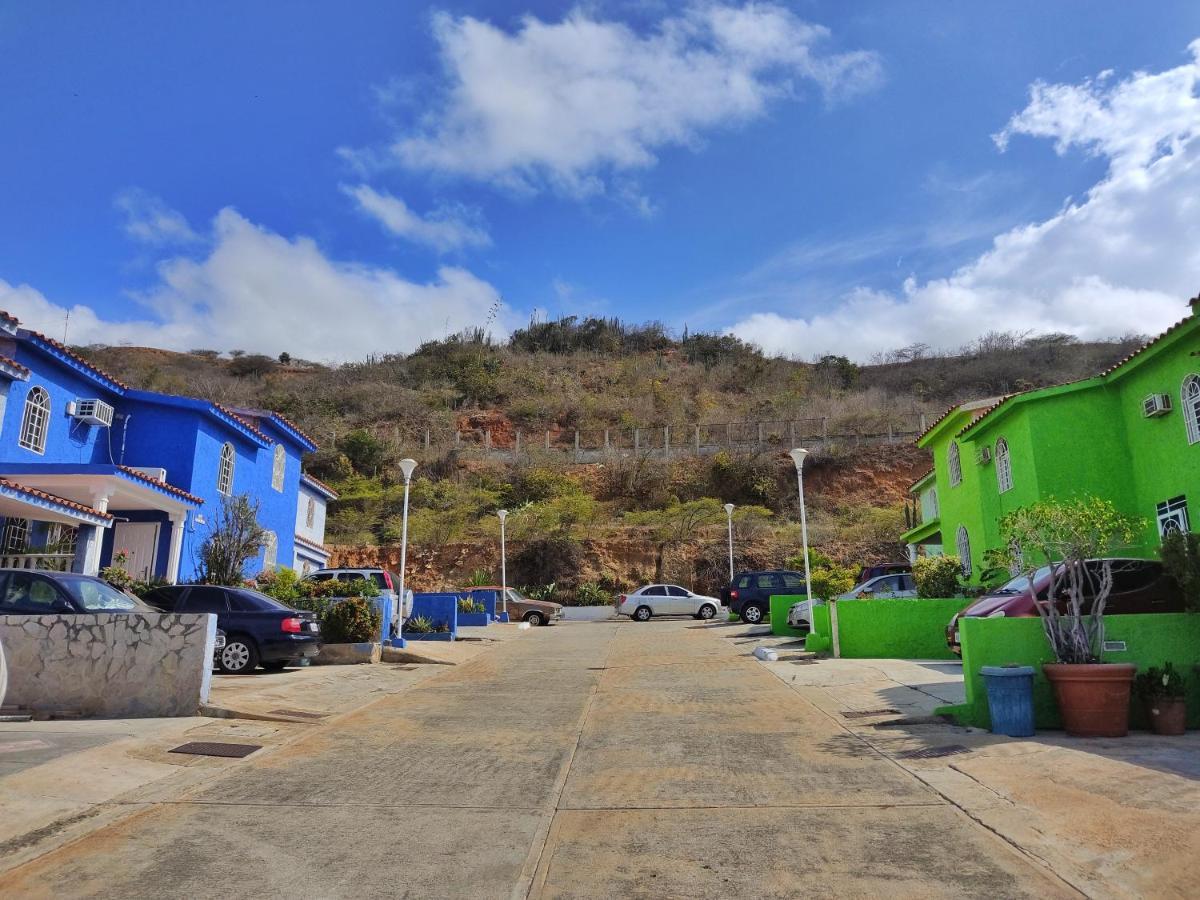 Bella Suite Frente Al Aeropuerto Catia La Mar Exteriér fotografie